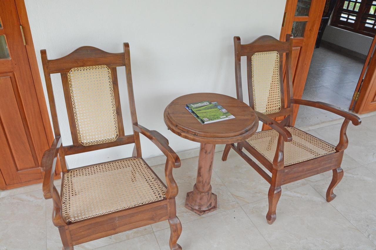 Villa Chaya ฮิกคาดูวา ภายนอก รูปภาพ